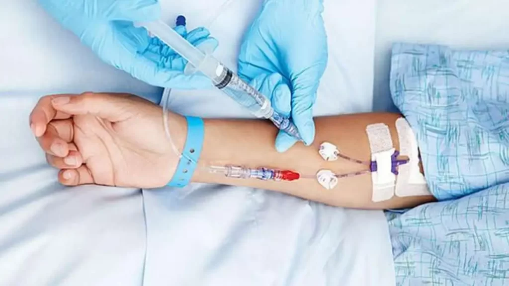 تزریق سرم در منزل